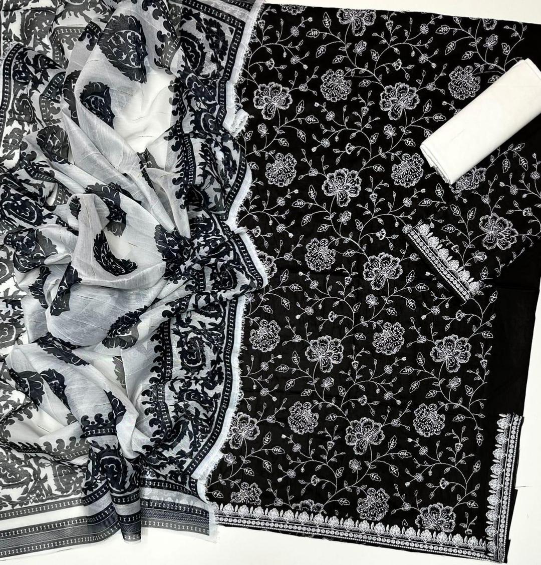 3 Pcs Women's Unstitched Embroidered Suit